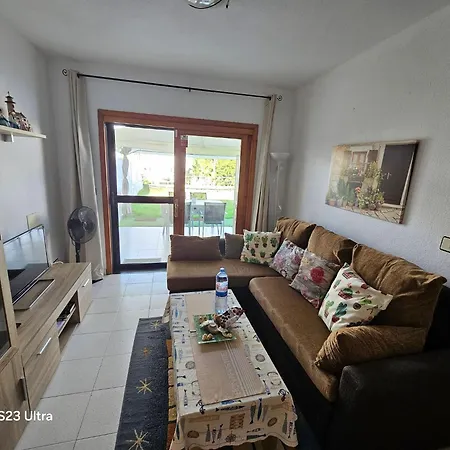 Luxurious With Private Terrace And Garden In Palmas Apartman *