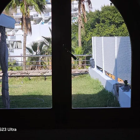 Apartman Luxurious With Private Terrace And Garden In Palmas