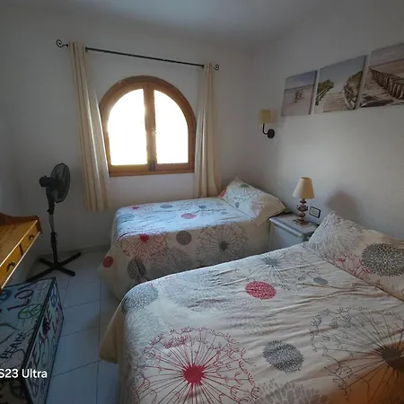Luxurious With Private Terrace And Garden In Palmas Apartman