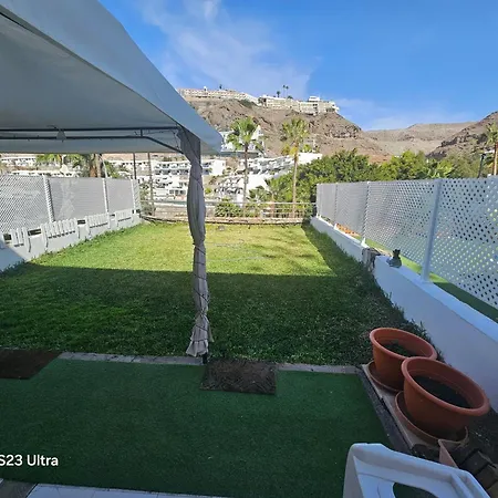 Luxurious With Private Terrace And Garden In Palmas Apartman